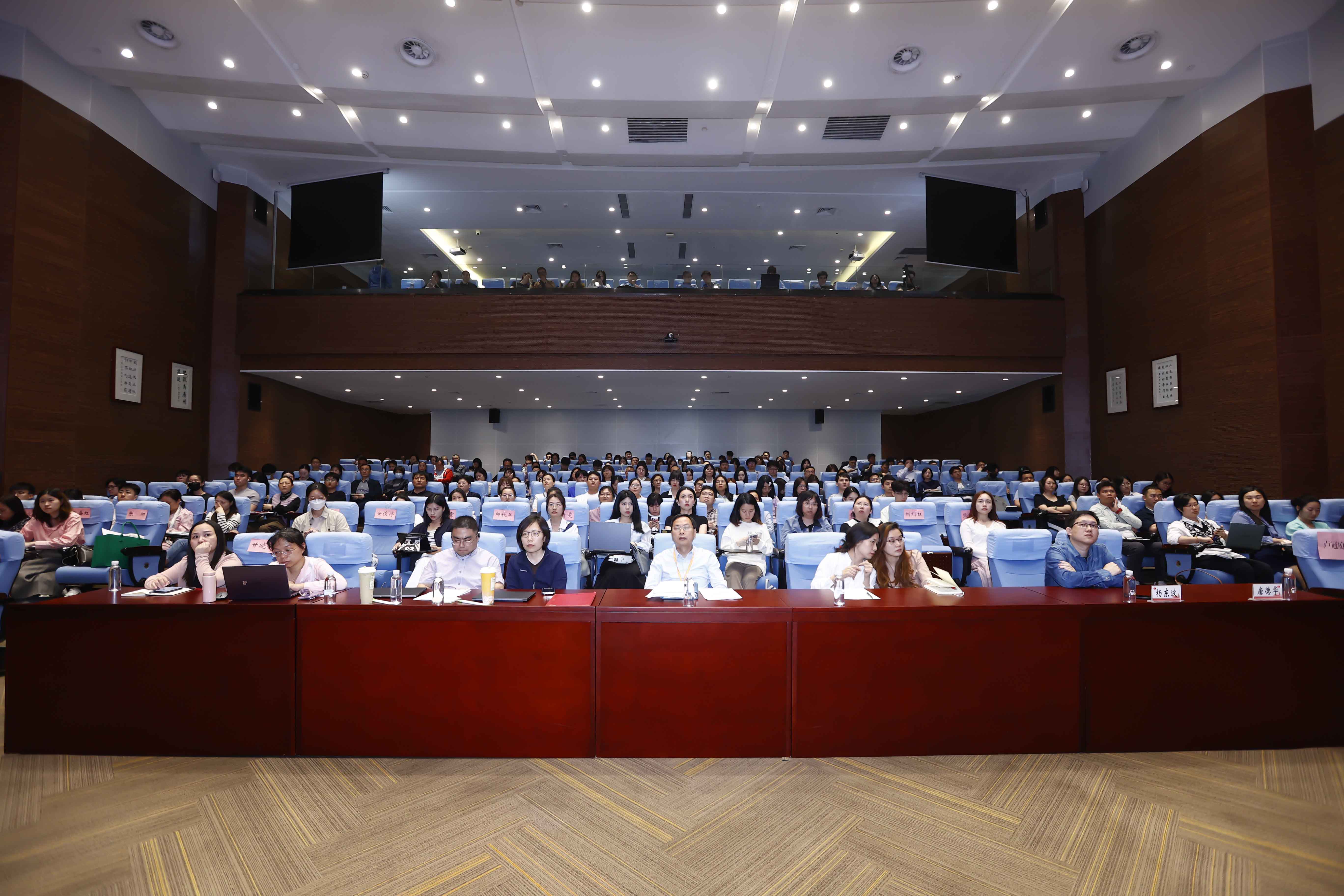 广州市新闻工作者协会AI培训现场图片3_企业人工智能培训_AI技能培训实景